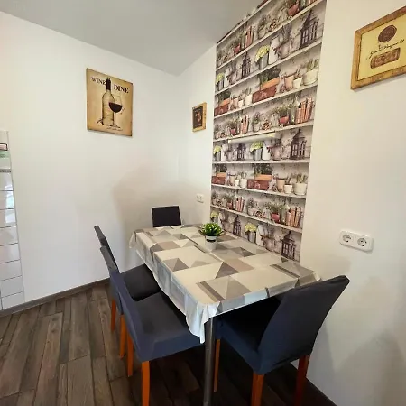 Apartamento Hellasz Gyula