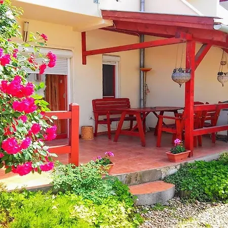 Apartamento Hellasz Gyula