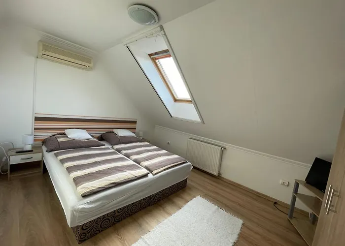 Hellasz Apartament Gyula